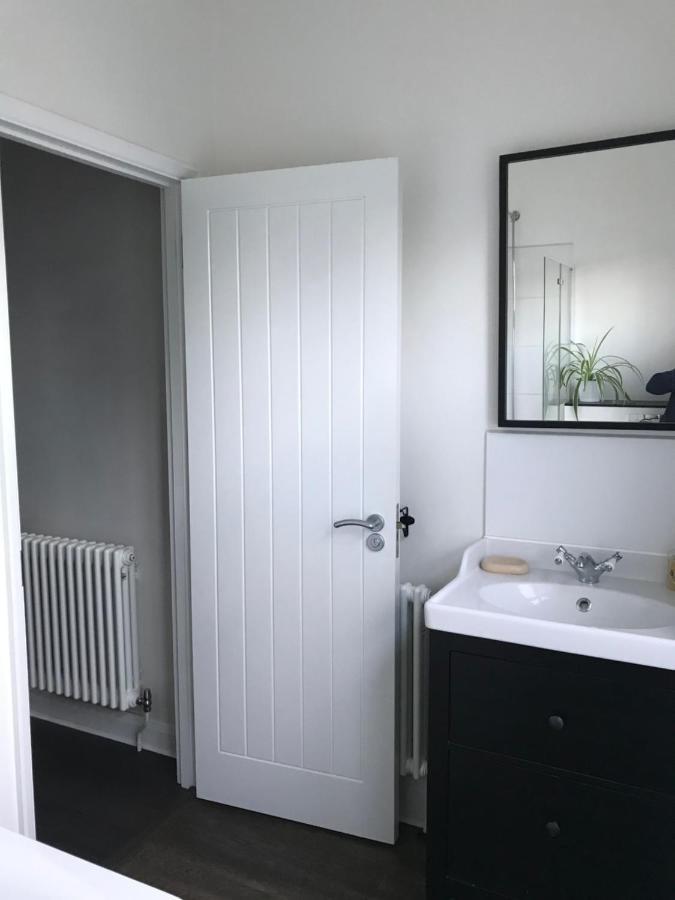 Regent Road Annexe Apartamento Surbiton Exterior foto